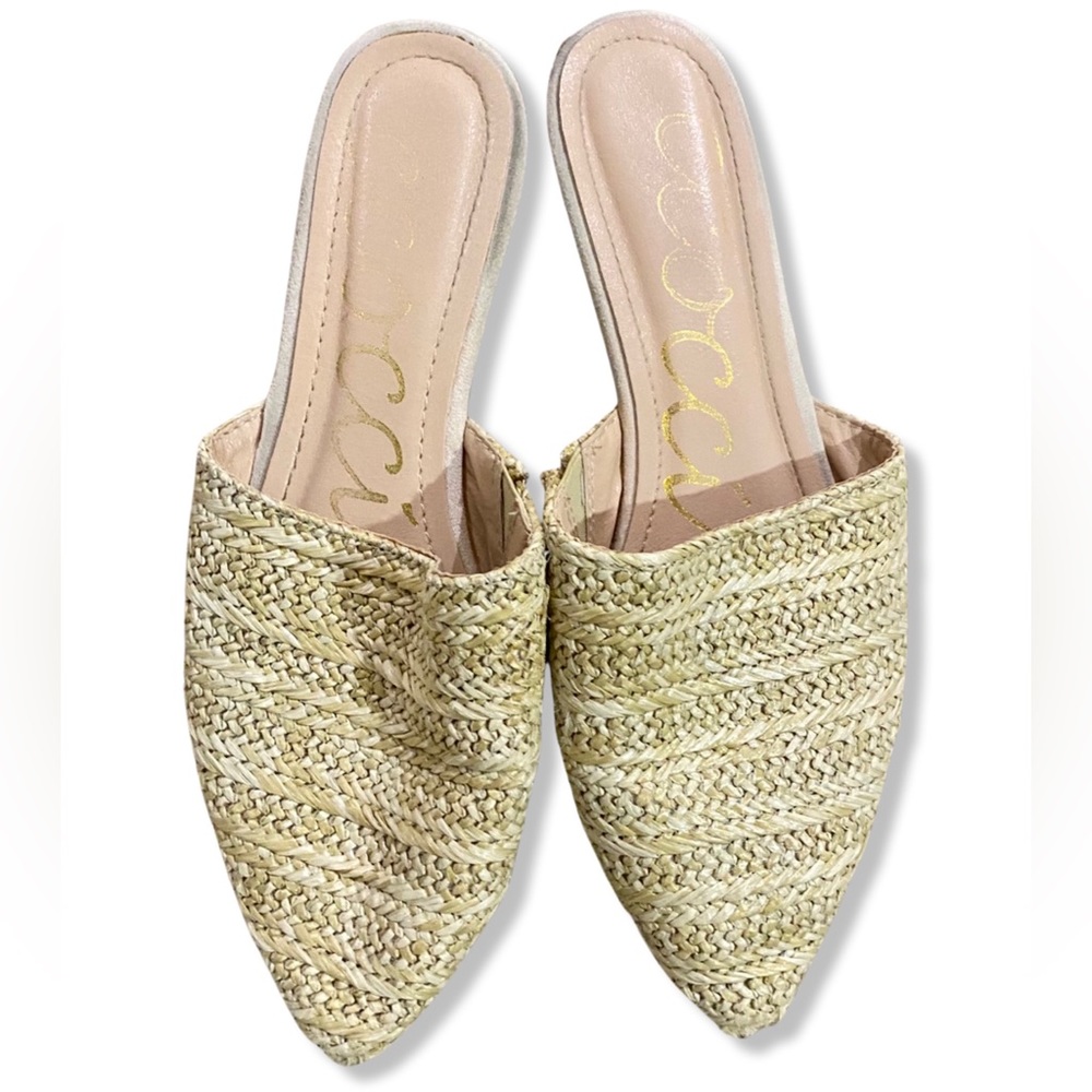 Woven straw flat slides size 8